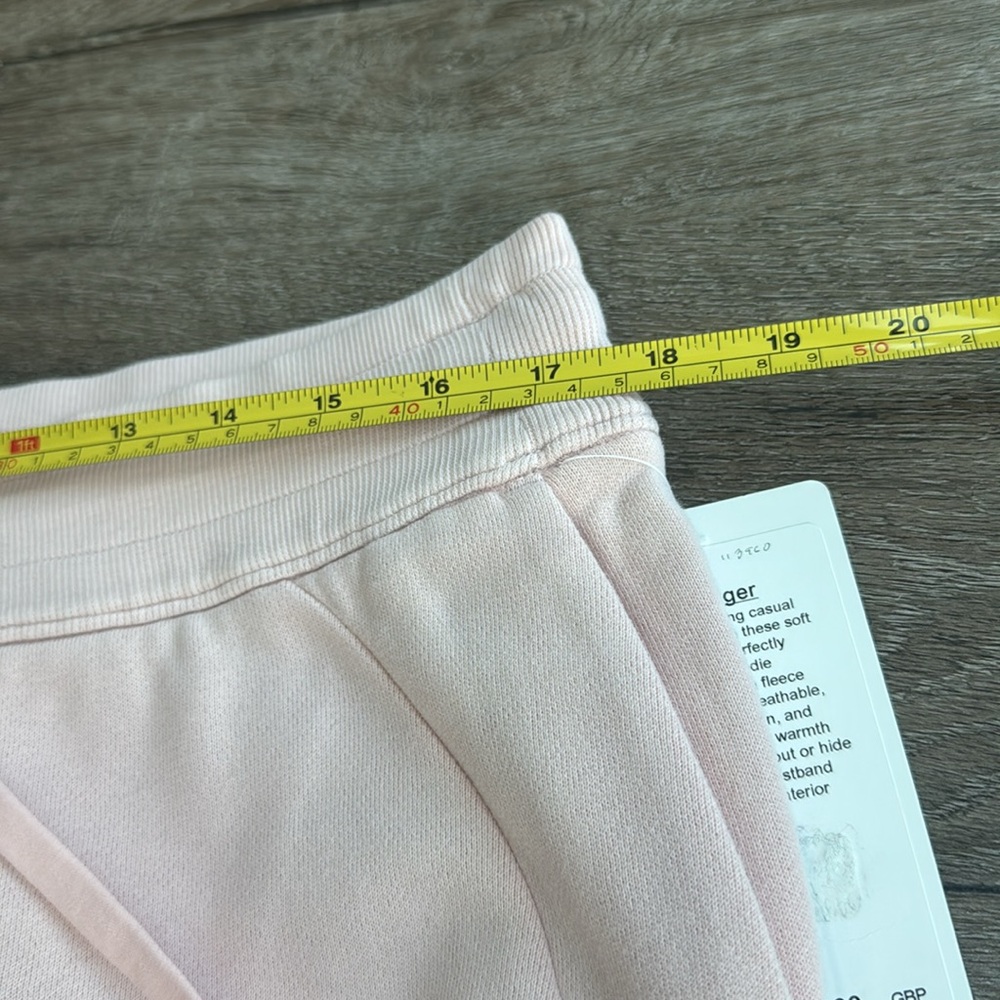 Lululemon Scuba High-Rise Jogger *Fleece 28"
Pink Mist size 14 NWT 💫 - Picture 5 of 8